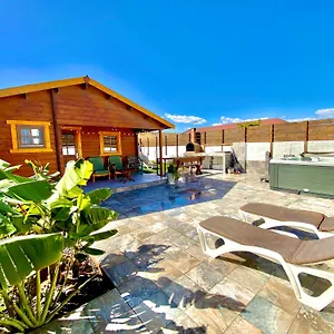 https://canary-wild-house-2.in-canary-islands.com